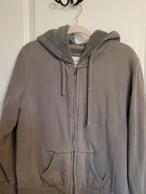 Cozy Gray Sherpa-Lined Zip Hoodie